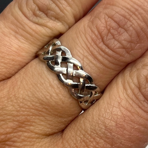 Celtic Knot braided sterling silver band ring Irish vintage size 8 - Picture 2 of 12